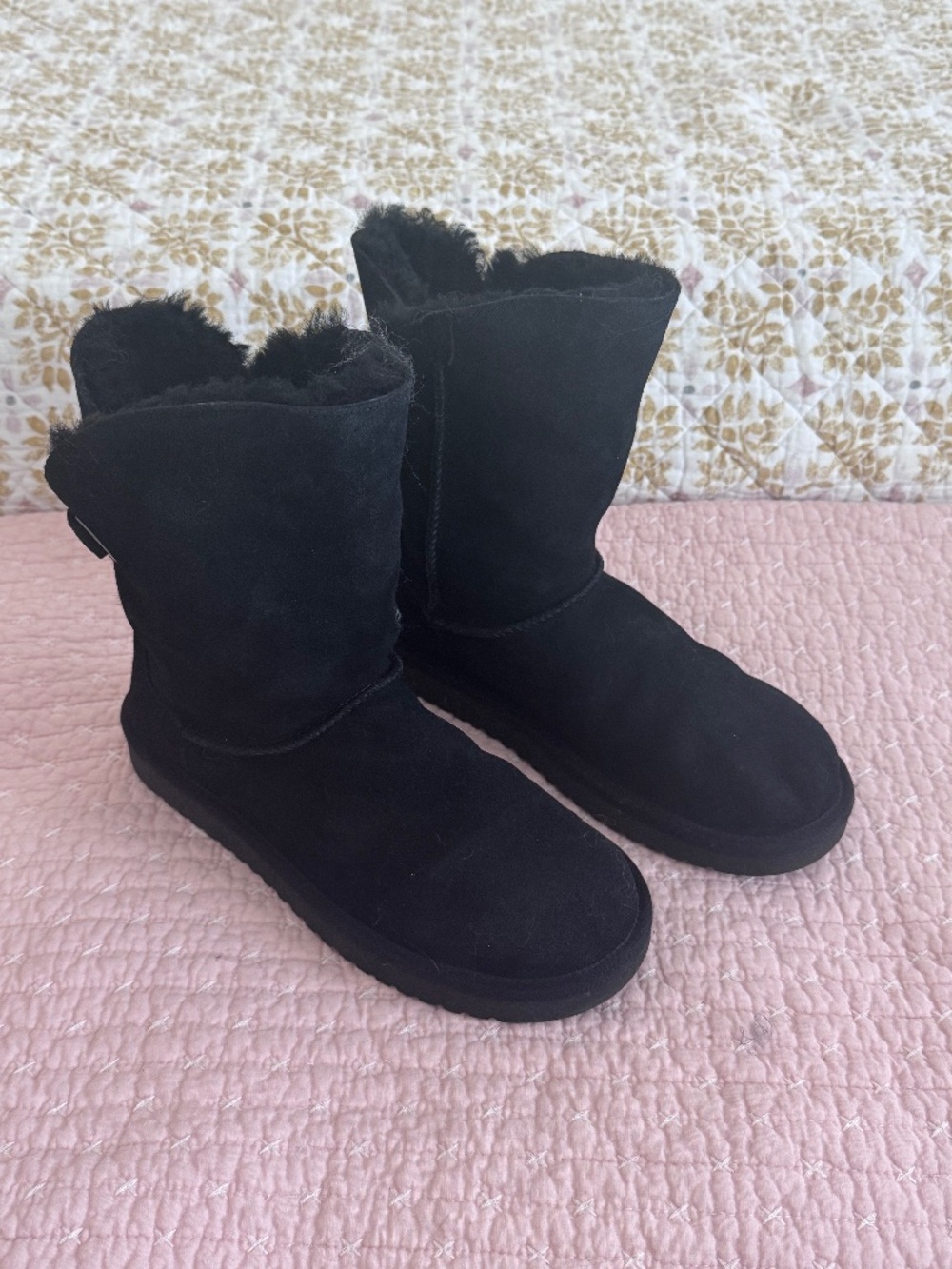 Koolaburra by UGG Suede Faux Fur Lined Boots Size 9